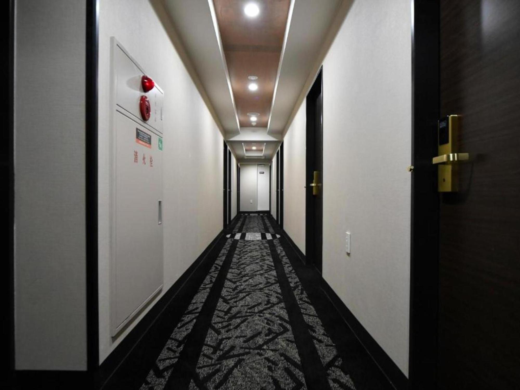 Apa Hotel Shimbashi Onarimon Tokio Buitenkant foto