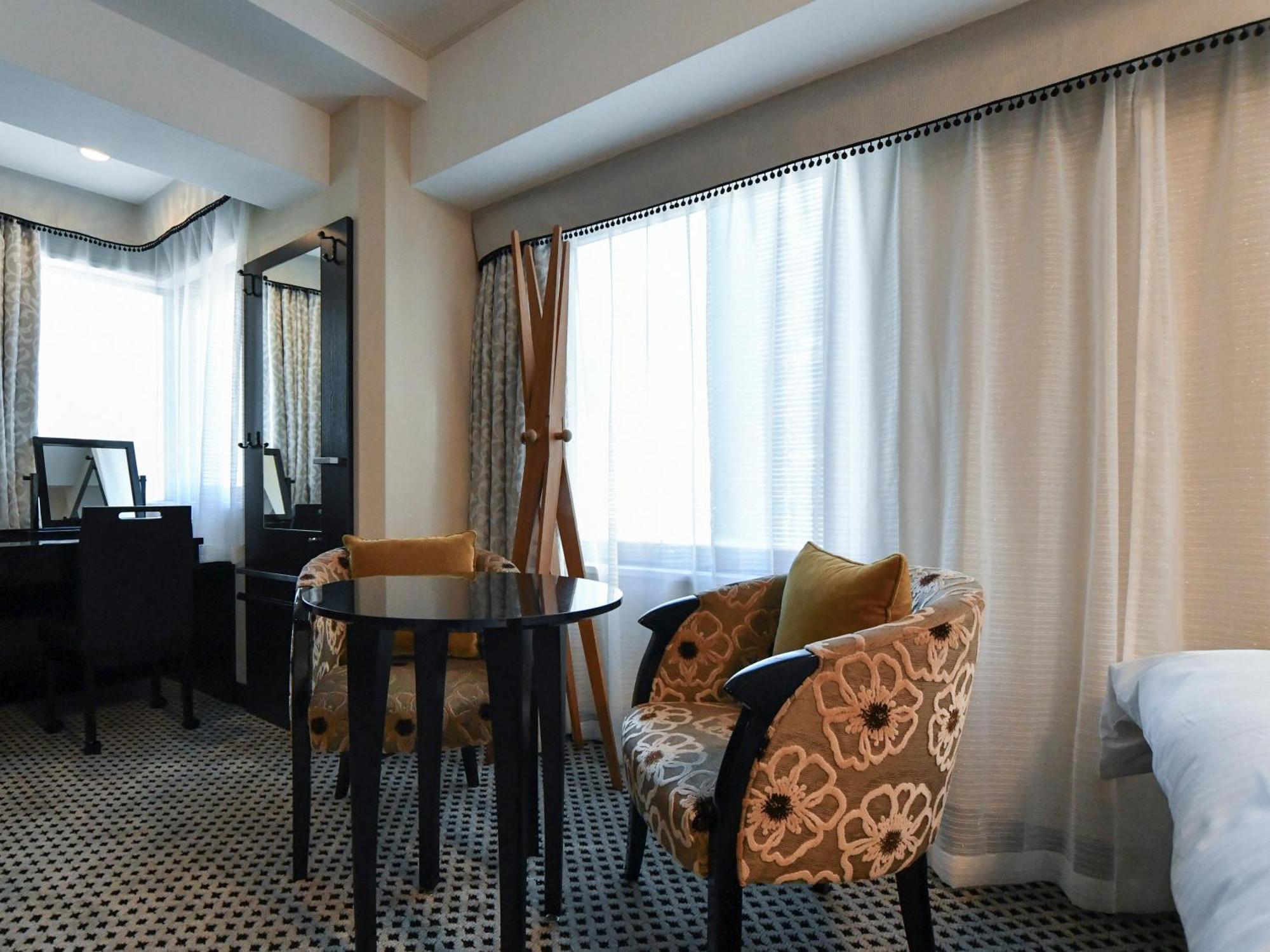 Apa Hotel Shimbashi Onarimon Tokio Buitenkant foto